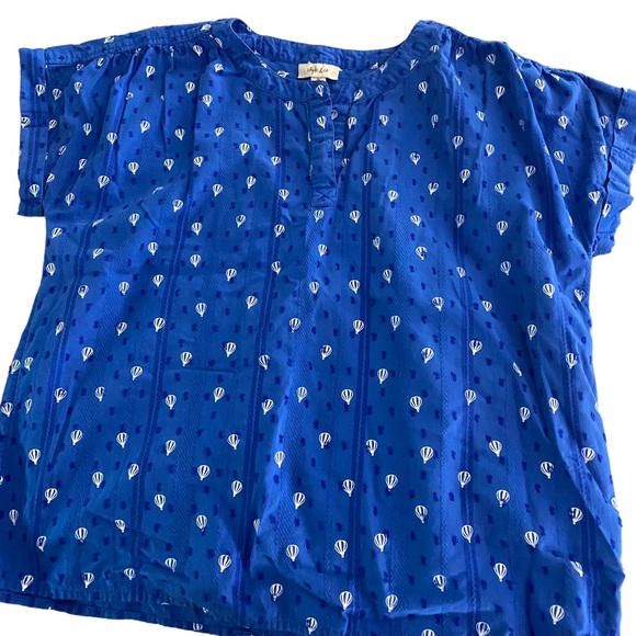 Style & Co. Tops - Style & Co. casual blue short sleeve top.